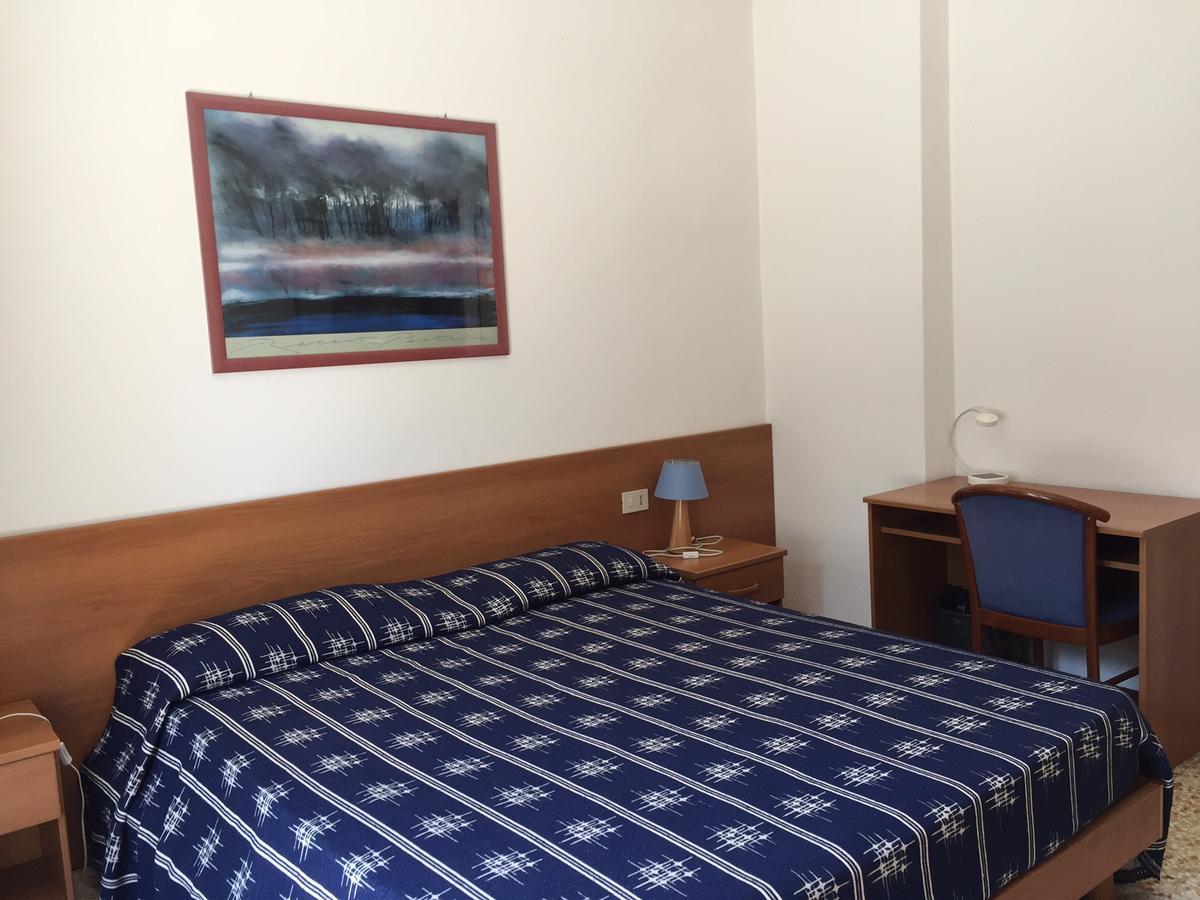 Pensione Giardino Lignano Sabbiadoro Zewnętrze zdjęcie